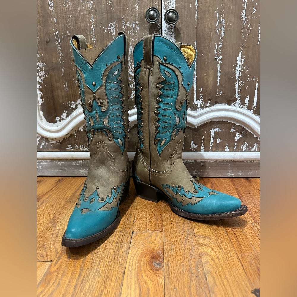 Ladies 7 1/2 Rockin Leather Western Cowboy Boots